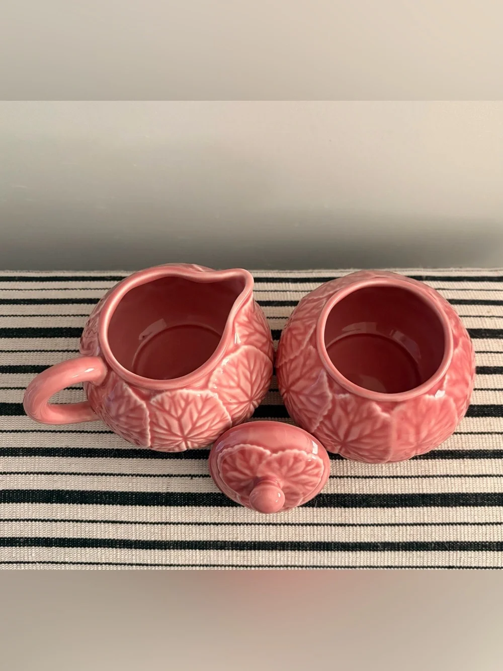 Bordallo Pinheiro elegant pink